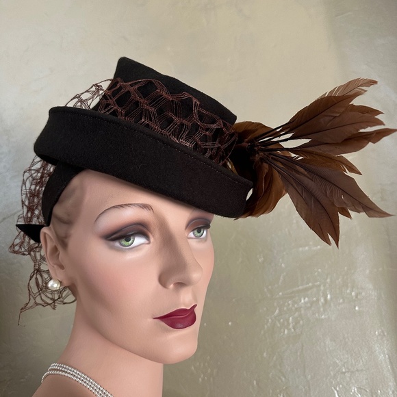 1940s Russ Russel Tilt Hat For Gus Mayer In Brown Fur Felt